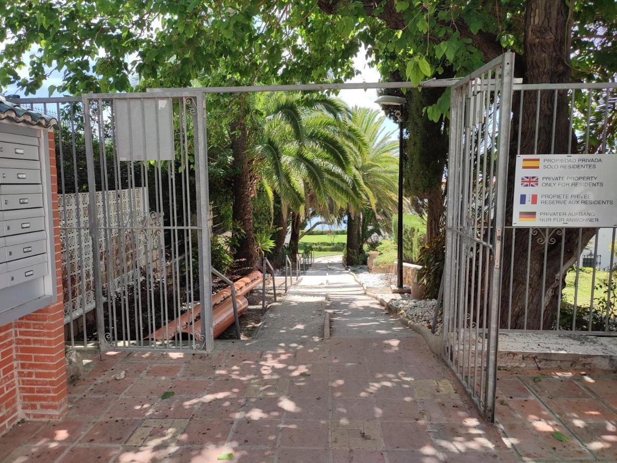 Appartamento Turisstiko La Roca Chica 2 Torremolinos Esterno foto